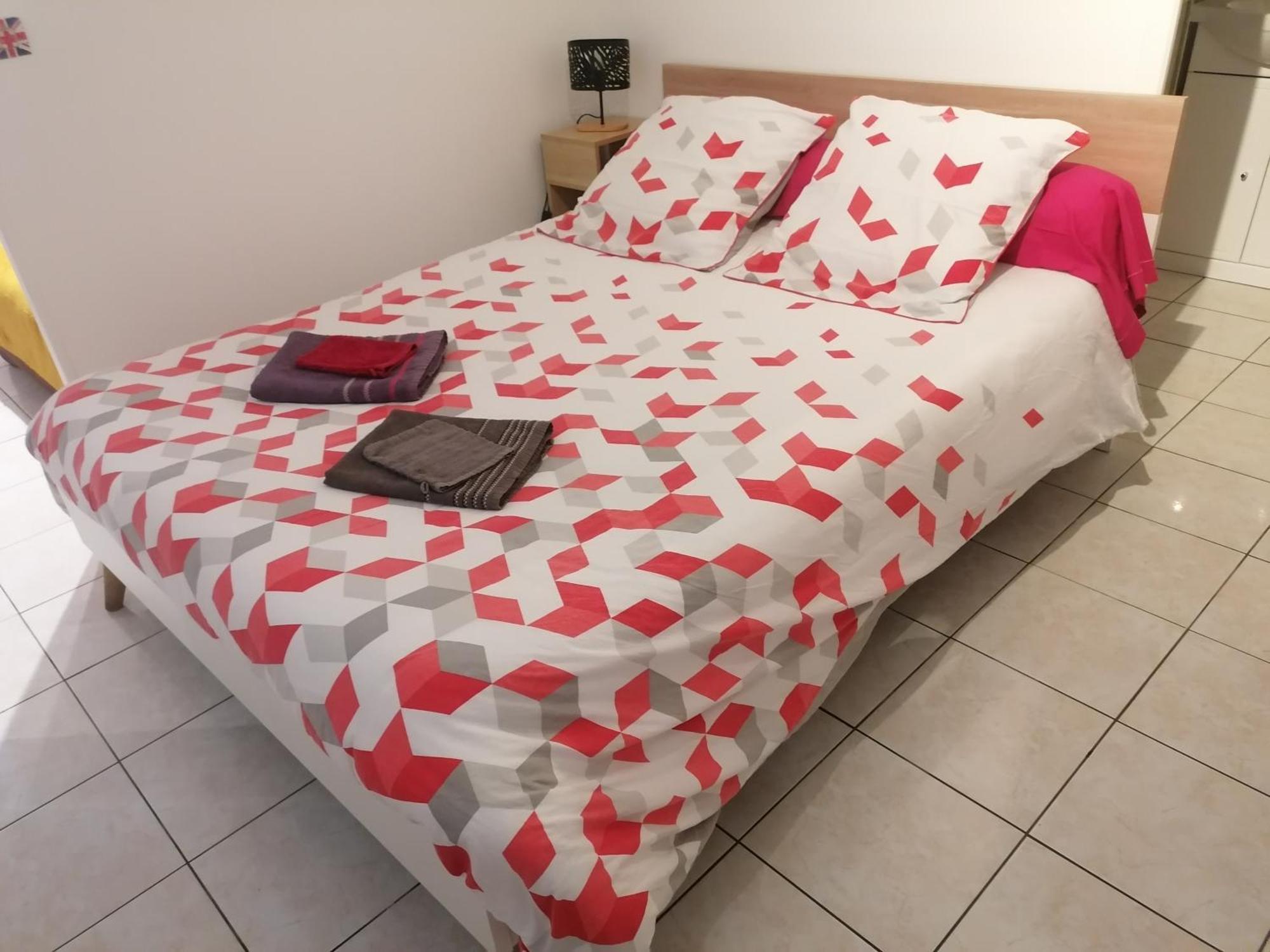 Le Petit Chalet -Appartement Proche De La Vieille Ville , Du Centre Ville Et Du Tram- Petit Dejeuner Offert Λε Μανς Εξωτερικό φωτογραφία